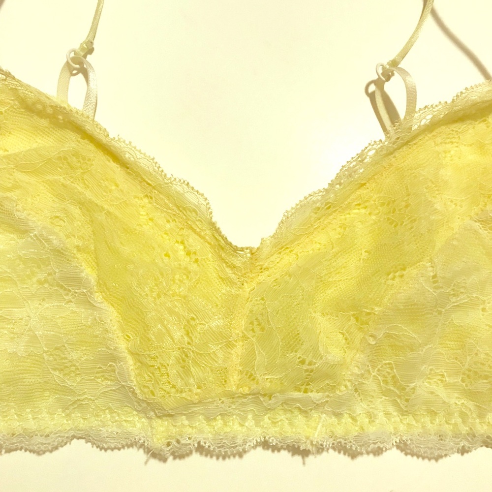 Yellow 💛 Lace Bralette